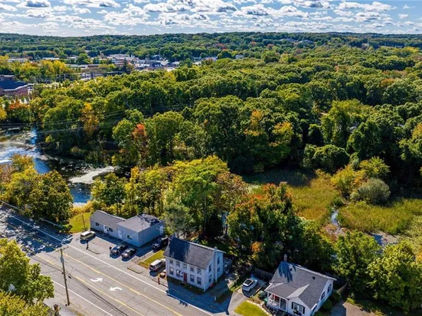 1247 Greenwich Ave, Warwick, RI 02886