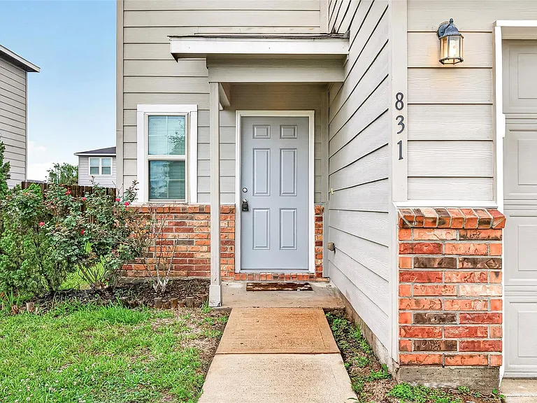 831 Coffee Mill Creek Ln — Photo 2