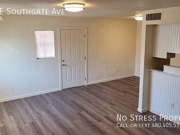 3rd image of 4630 E Southgate Ave