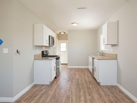 4th image of 4265 J St