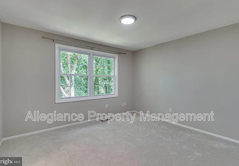 3374 Breckenridge Ct — Photo 22