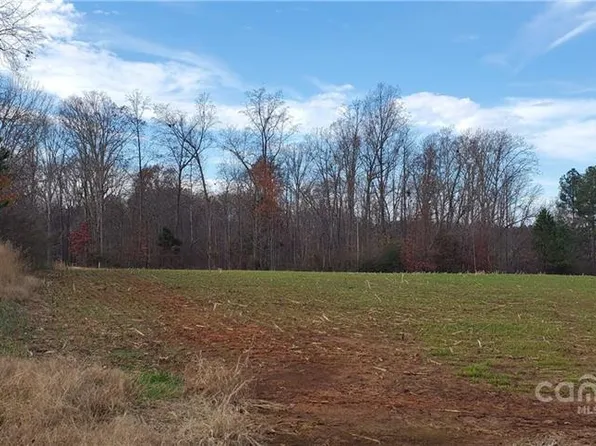 779 E Memorial Hwy, Harmony, NC 28634