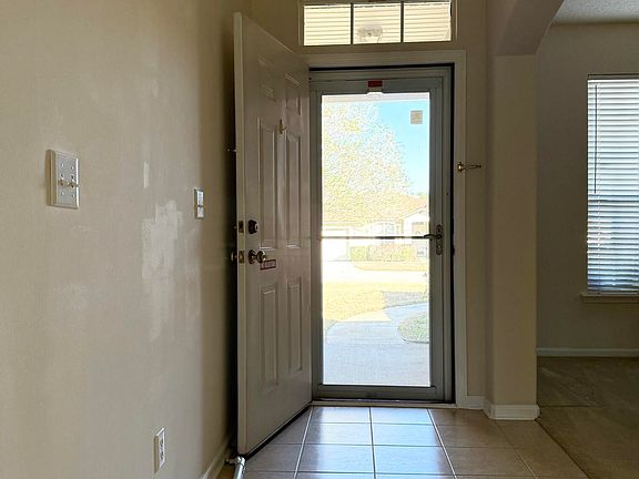 3rd image of 992 HYANNIS PORT Drive
