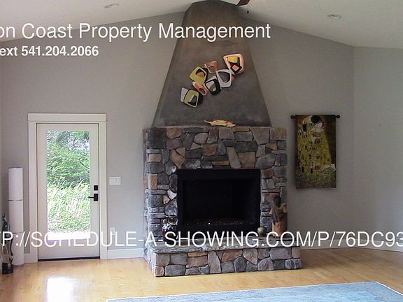 5th image of 14 Shore Pine Ct