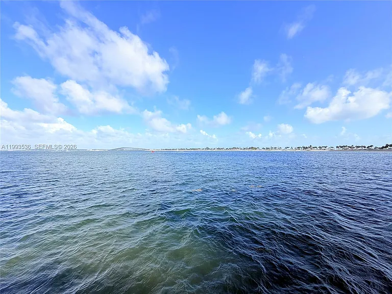 2333 Brickell Ave #1407 — Photo 26