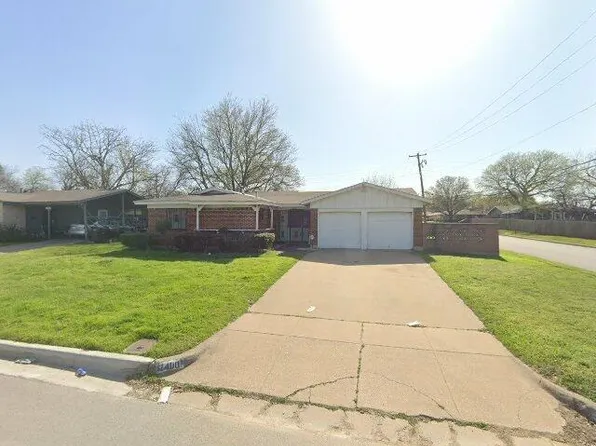 1400 Milmo Dr, Fort Worth, TX 76134