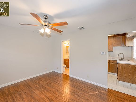 4th image of 194 Santa Anita Ct #196-B