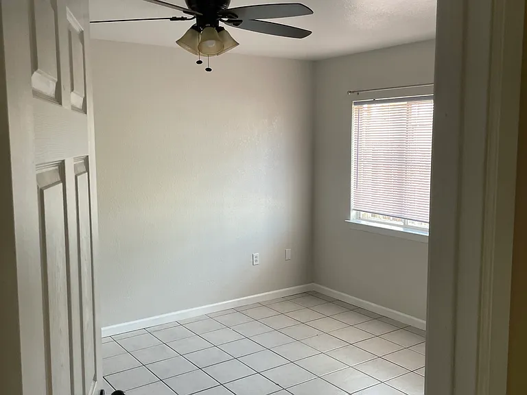 1022 Los Puentes Dr SW — Photo 5