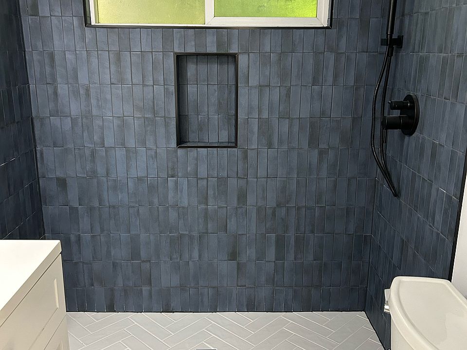 1st image of 6858 Fountain Ave
