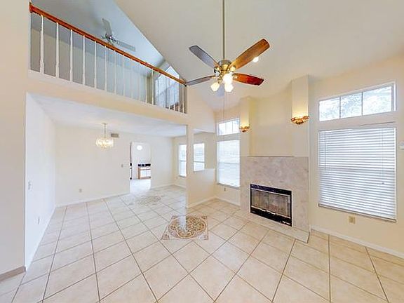 4th image of 9931 Aloma Bend Ln