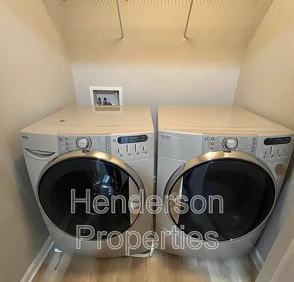 9032 Bishop Crest Ln — Photo 24
