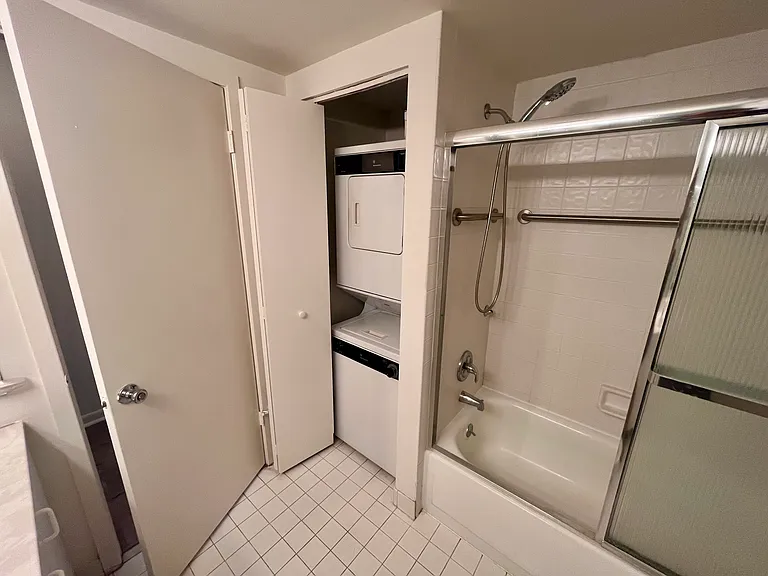 1637 Oakwood Dr #S113 — Photo 19