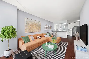 5700 Arlington Avenue, #3R