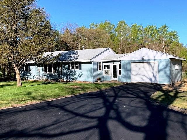 1st image of 8241 Lake Dr