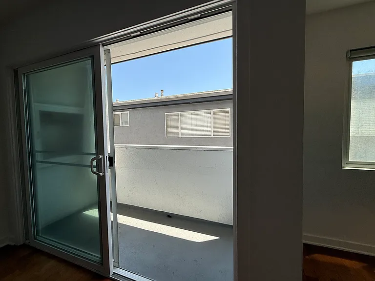 811 S Bedford St #204 — Photo 4