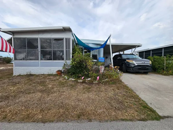 663 Brigantine Blvd, North Fort Myers, FL 33917