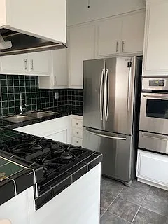 725 N Sycamore Ave #21 — Photo 1