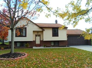 31 Beaver Ln, Grand island, NY 14072