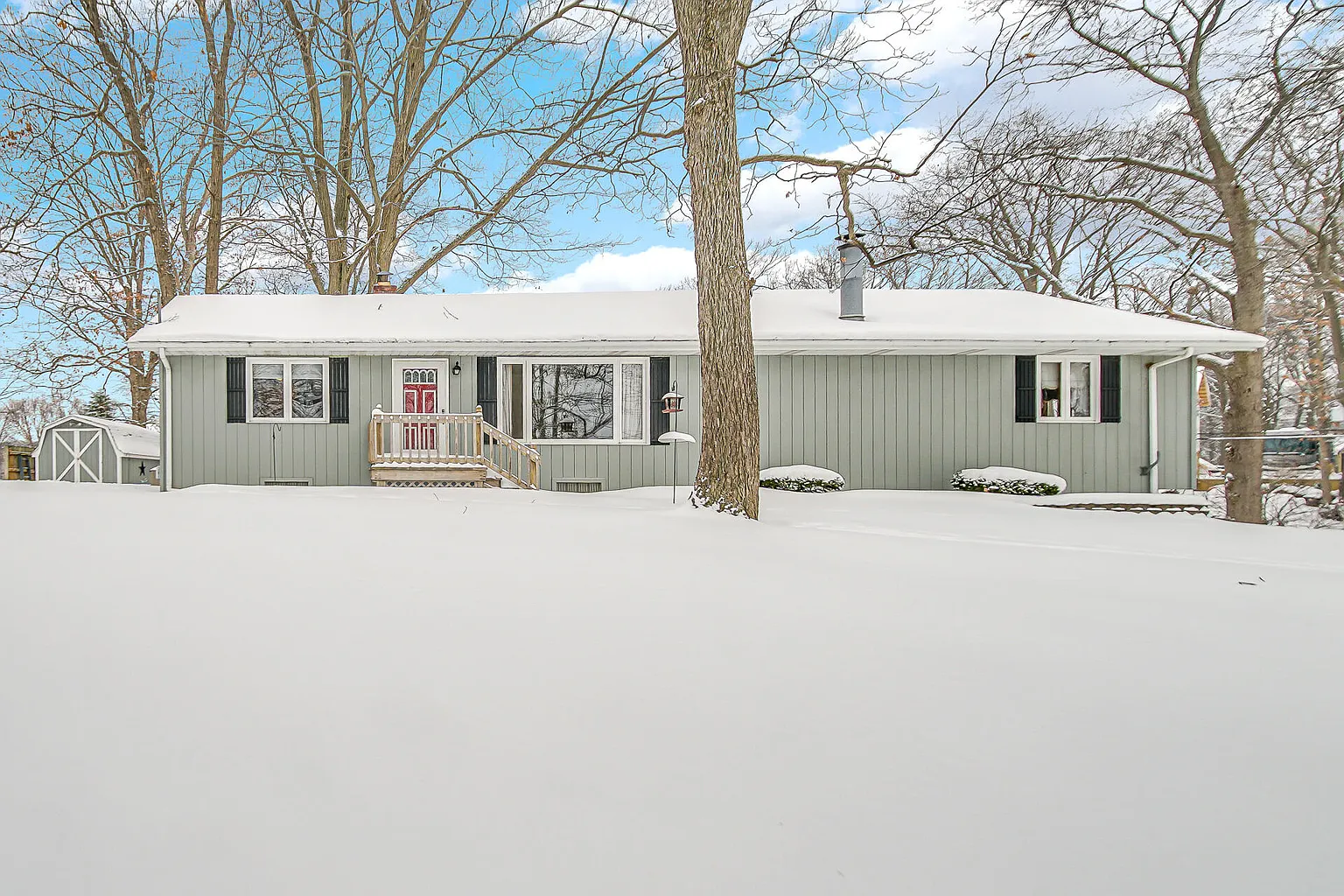 54 Dogwood Dr photo 1
