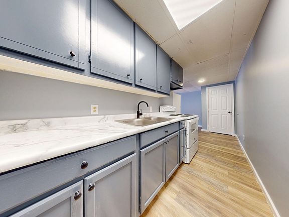 5th image of 221 W Union St #C