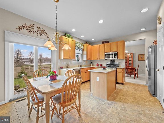 5th image of 7 Colts Gait Rd