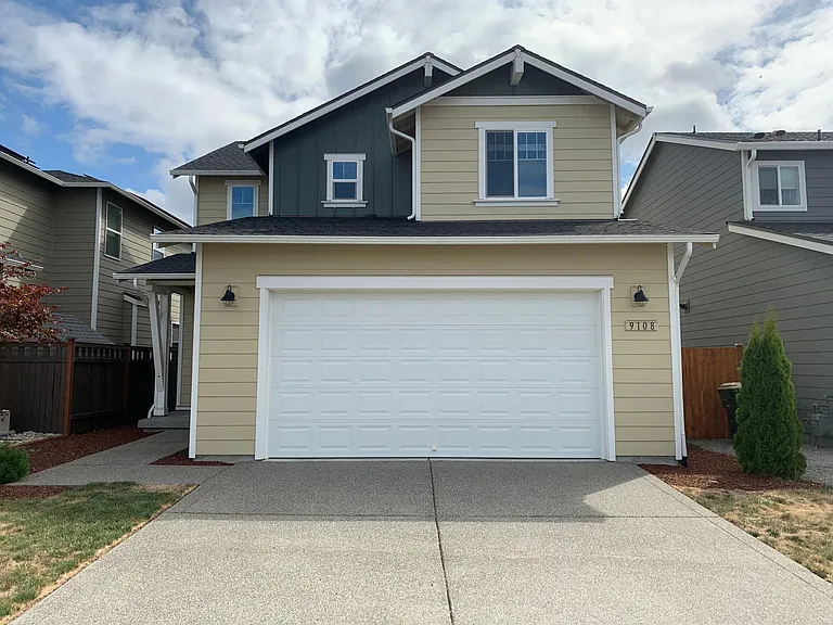 9108 Aster St SE — Photo 1