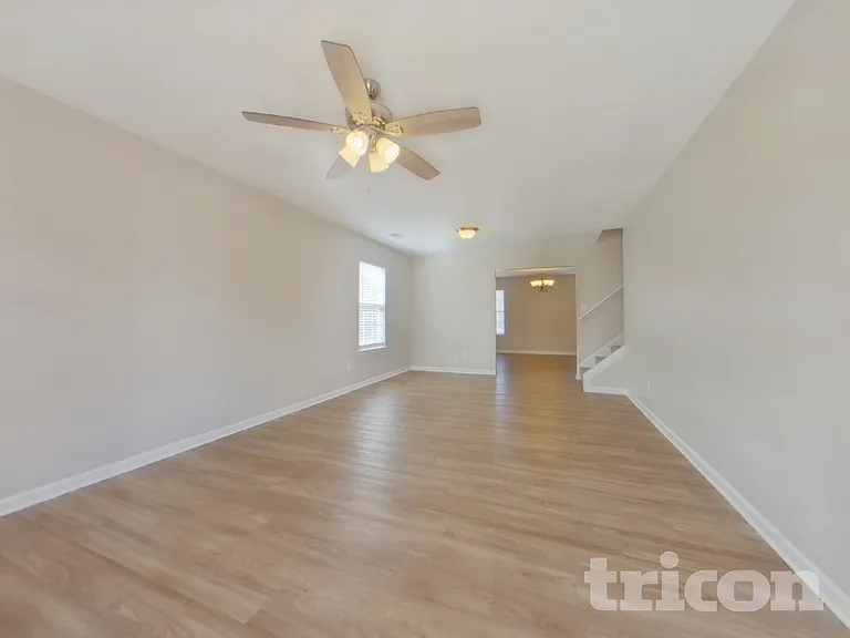 430 Grand National Ln — Photo 4