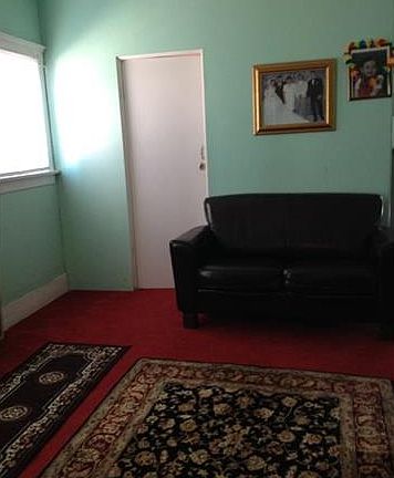 4th image of 1513 W 37th St