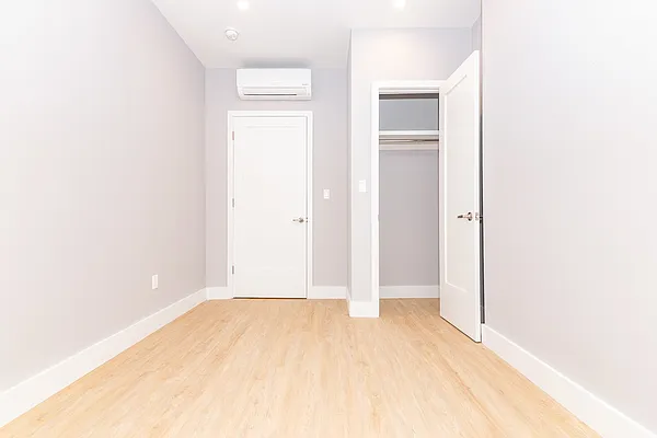 Rented by MySpaceNYC | media 23