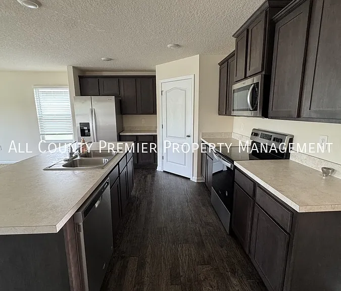 11272 Sheepshead Ln — Photo 3
