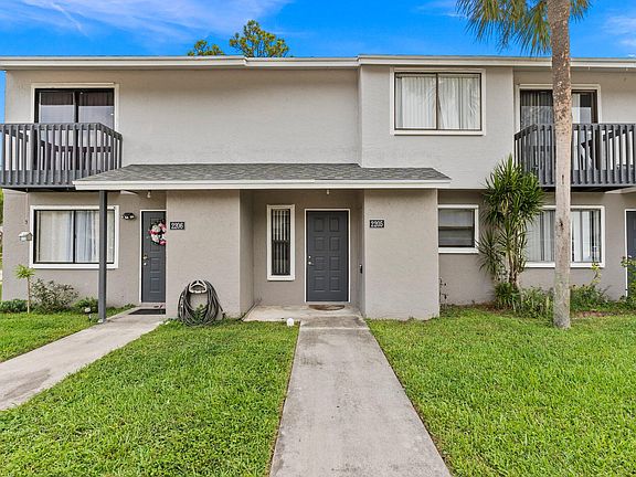 2nd image of 2205 Seaside Drive