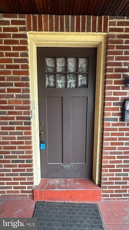 1 bed, 700 sqft, $995 — Photo 2