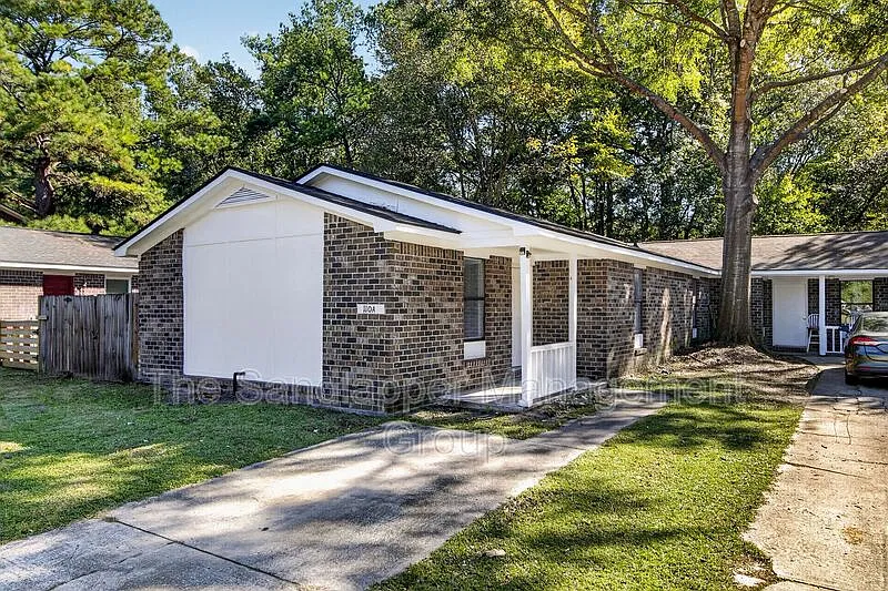 3 bed, 2.0 bath, 1150 sqft, $1,850 — Photo 4
