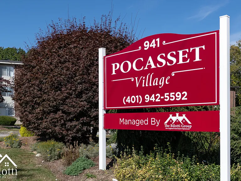 Pocasset Village — Photo 17
