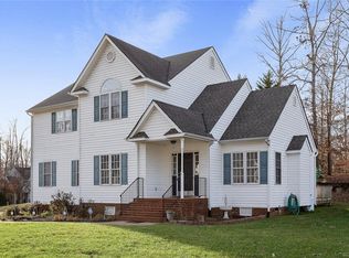 11900 Swift Crossing Dr, Midlothian, VA 23112