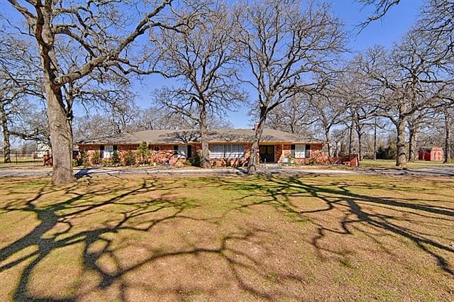 1st image of 5495 Whispering Oaks Ln