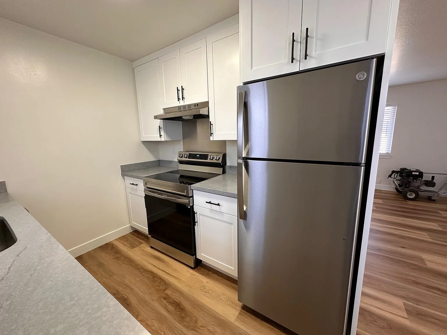 1646 S Grant St — Photo 4