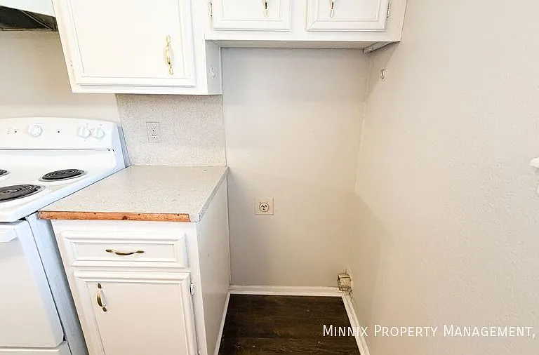 7303 Avenue X #107 — Photo 6