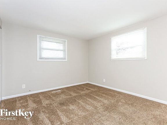 5th image of 1110 Madison Ct