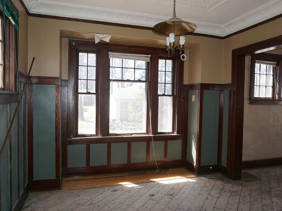 221 1st St NW, Rothsay, MN 56579 Zillow