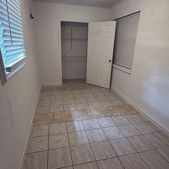 1082 Old South Dr — Photo 10