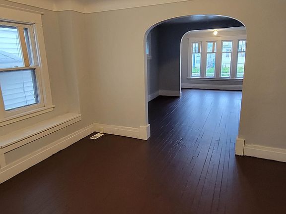 2nd image of 653 Minnesota Ave