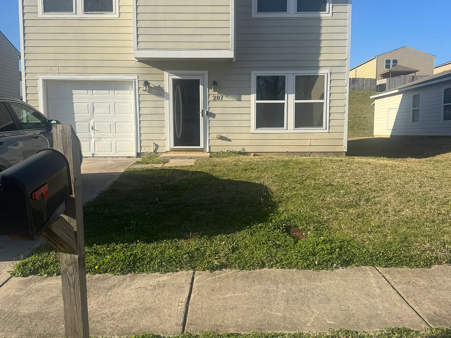 3 bed, 1610 sqft, $1,495 — Photo 1