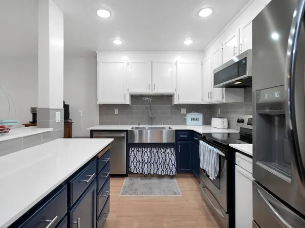 13844 Rose Dr, San Leandro, CA 94578