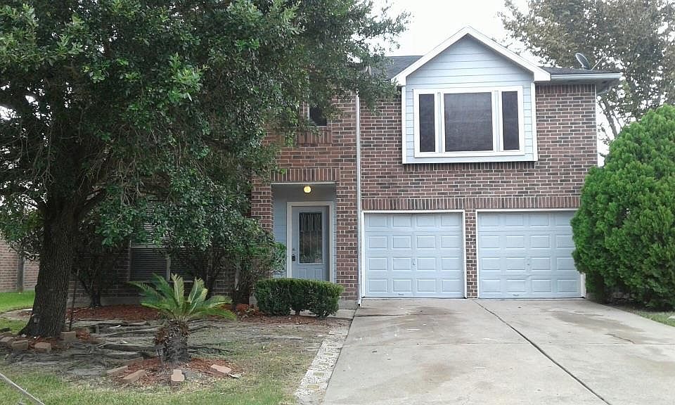 1st image of 2115 Redcoat Ln