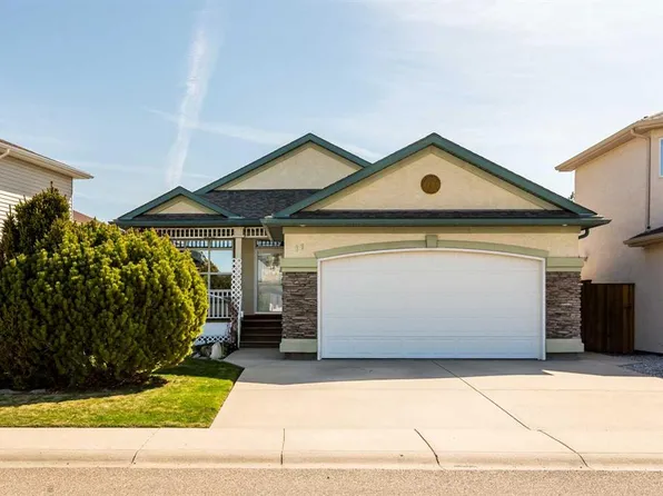11 Salish Bay W, Lethbridge, AB T1K 7T8