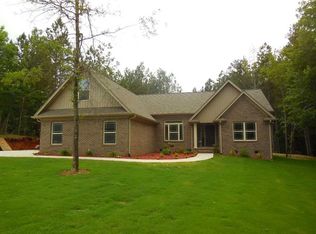 231 Essex Ct, Boiling Springs, SC 29316