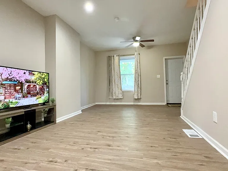 5110 Parrish St — Photo 6