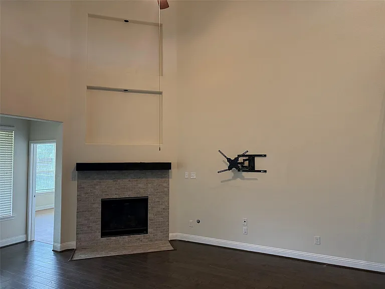 6802 Tiger Trl — Photo 5