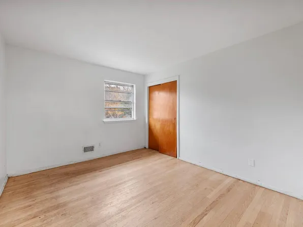 5 Keltz St, New City, NY 10956